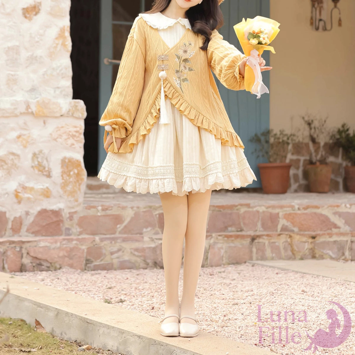 お花刺繍ニット×レースワンピの2点セット｜華風ボタンが甘い普段着ロリータセットアップ【LF-027】