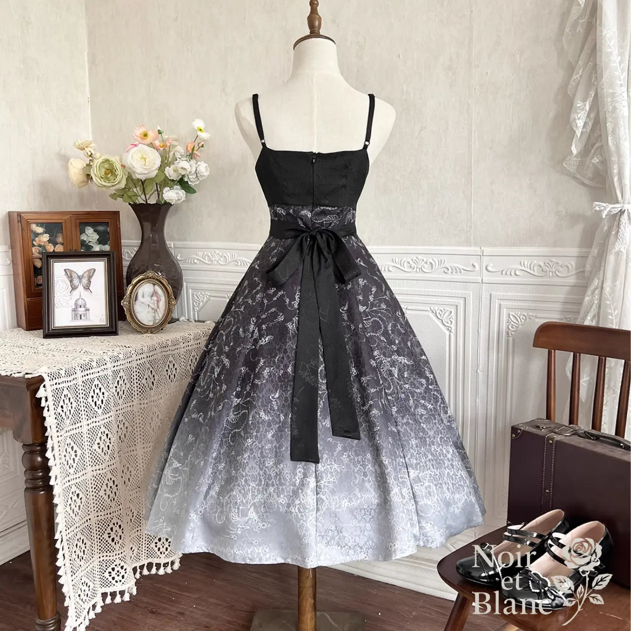 バタフライ刺繍グラデーションセットアップ｜ドレス×フリル袖のゴシックスタイル【NB-004】